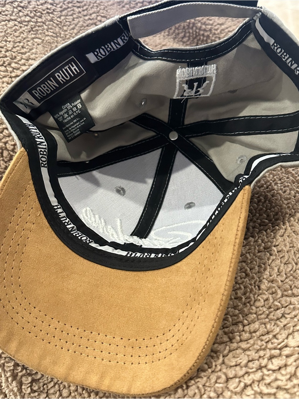 NWOT Barcelona Robin Ruth Cap - Picture 3 of 4